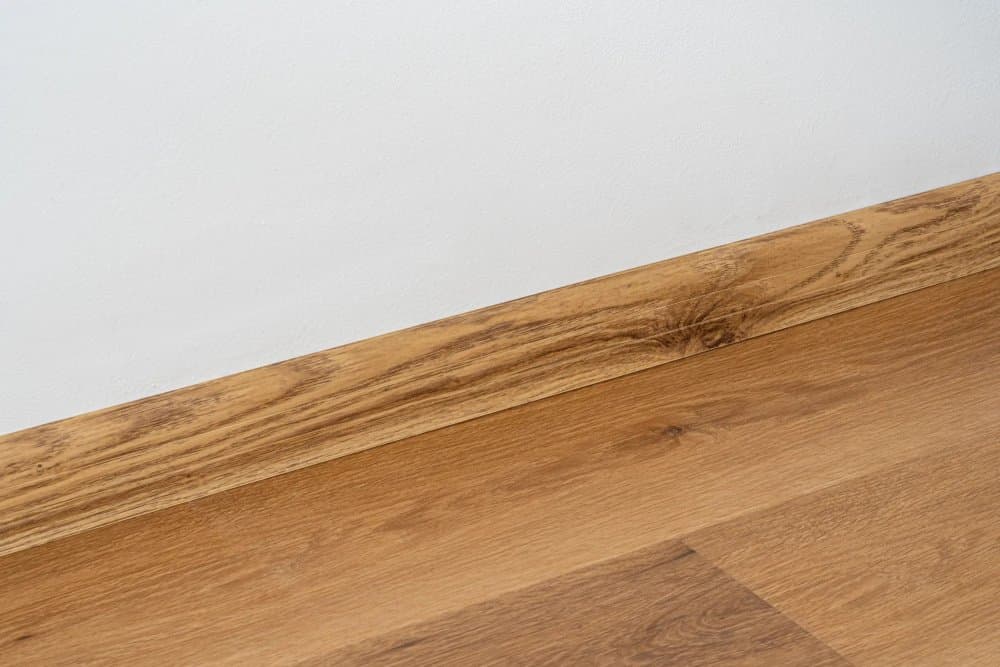 Egibi PVC 59 Golden 222 Lišta soklová 2,5m